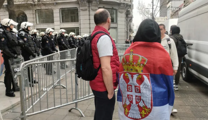 Beograd, 20.09.2026 - (Arhivska fotografija) Ostavka koju je najavio srbijanski predsjednik Aleksandar Vu?i?, kako bi "kao obi?an gra?anin" sudjelovao na prijevremenim parlamentarnim izborima 25. listopada otvorila je u javnosti i pitanje ?ta ?e biti s tzv. '?acilendom', ?atorskim kampom njegovih prista?a koji su u o?ujku 2025. zaposjeli park ispred slu?benog ureda ?efa dr?ave. Na slici ?acilend nekad. foto HINA/ Velimir ILI?/ ik