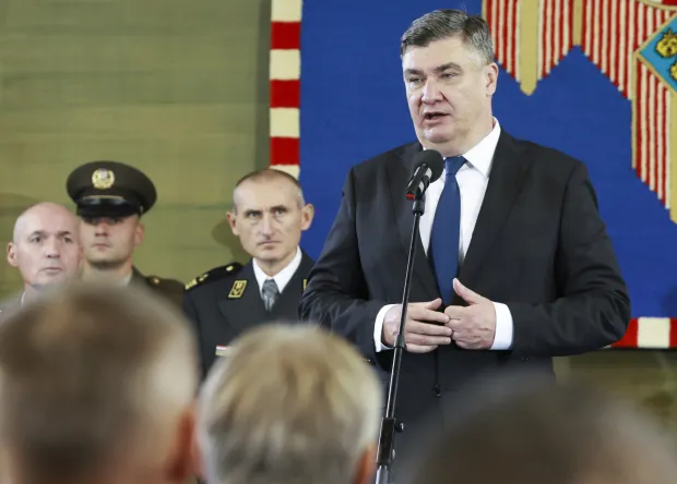 Zagreb, 29.09.2026. - Predsjednik Republike i vrhovni zapovjednik Oružanih snaga RH Zoran Milanović upriličio je svečani prijam u povodu obilježavanja Dana policije i uručio odlikovanja policijskim postajama, policijskoj jedinici i djelatnim pripadnicima MUP-a. Na fotografiji Zoran Milanović. foto HINA/ Lana SLIVAR/ ls