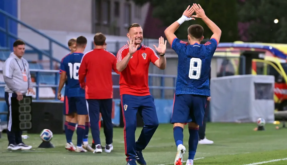 26.09.2026. Stadion Varteks, VaraždinKvalifikacijska utakmica za Europsko nogometno prvenstvo 2027 U-21 reprezentacija između Hrvatske i MađarskeNa fotografiji Ivica Olić i Adriano Jagu&scaron;ićPhoto: Marko Jurinec /HINA