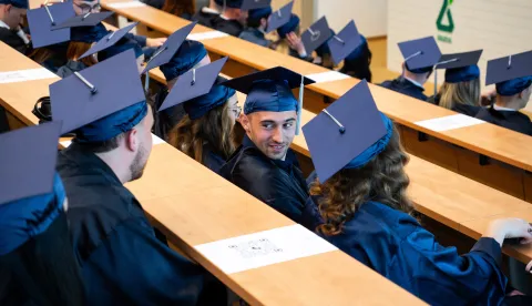 Osijek, 5. 3. 2026., Promocija prvostupnika FAZOSpromocija; studenti; prvostupnici; FAZOS; diplome; studiranje