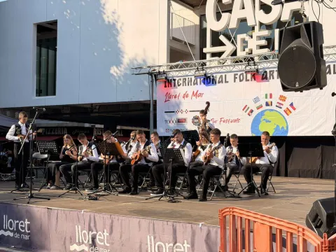 Tambura&scaron;ka &scaron;kola Batorek