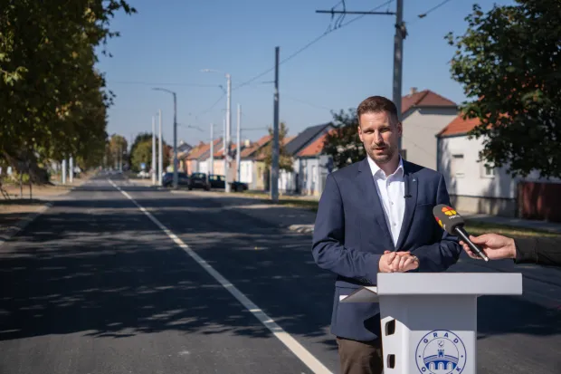 Vi&scaron;njevac, 3. 10. 2026., Otvaranje i pu&scaron;tanje u promet obnovljenog dijela ulice Bana J. Jelačića, Vi&scaron;njevacIvan Radić; obnova; cesta; Vi&scaron;njevac; Jelačićeva; ulaganje; promet; prometnice