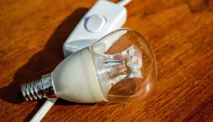 struja žarulja električna energija