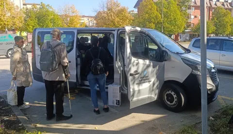 Od Gunje do liječnika, ljekarne i trgovine: U tri mjeseca organizirano 255 prijevoza za starije osobe
