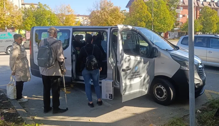 Od Gunje do liječnika, ljekarne i trgovine: U tri mjeseca organizirano 255 prijevoza za starije osobe