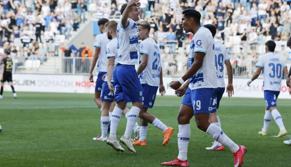 12.09.2026., stadion Opus Arena, Osijek - SuperSport HNL 2026./2027., 07. kolo, NK Osijek - GNK Dinamo. Nogometasi Osijeka slave pogodak Armanda Leona za vodstvo 1:0. Armando Leon Photo: Davor Javorovic/PIXSELL
