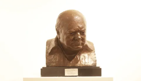 Osijek, 07. 10. 2026., MLU, Oscar Nemon, biste, skulpture, Winston Churchill SNIMIO BRUNO JOBST