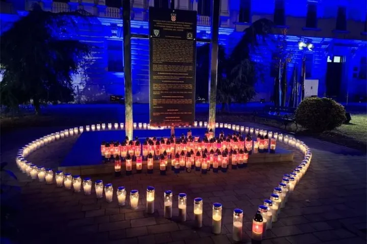 Počast za 68 žrtava Sotina i 97 poginulih policajaca u obrani Vukovaralistopad 2026.
