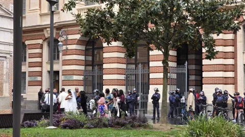 Veliki prosvjedi zahvatili su u subotu Francusku, a među gradovima u kojima je do&scaron;lo do policijskih intervencija na&scaron;ao se i Toulouse.