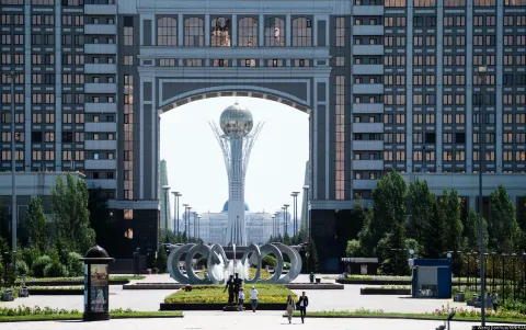 (240630) -- ASTANA, June 30, 2024 (Xinhua) -- This photo taken on June 29, 2024 shows the Baiterek Tower in Astana, Kazakhstan. (Xinhua/Wang Jianhua) Photo: Wang Jianhua/XINHUA