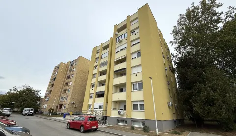 Osijek, 12. 10. 2026., stambena zgrada; stambene zgrade; zgrada; energetska obnova; stanovanje; građevinarstvo; građevina; nekretnine; nekretnina; najam; stan; stanovi; slobodnjaci; slobodnjakSNIMIO BRUNO JOBST