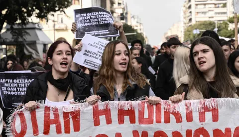Students take part in a rally to protest against the high cost of living, saying they face the same problems that sparked violent demonstrations in France at the weekend, in Thessaloniki on October 21, 2026, (Photo by Sakis Mitrolidis/AFP)