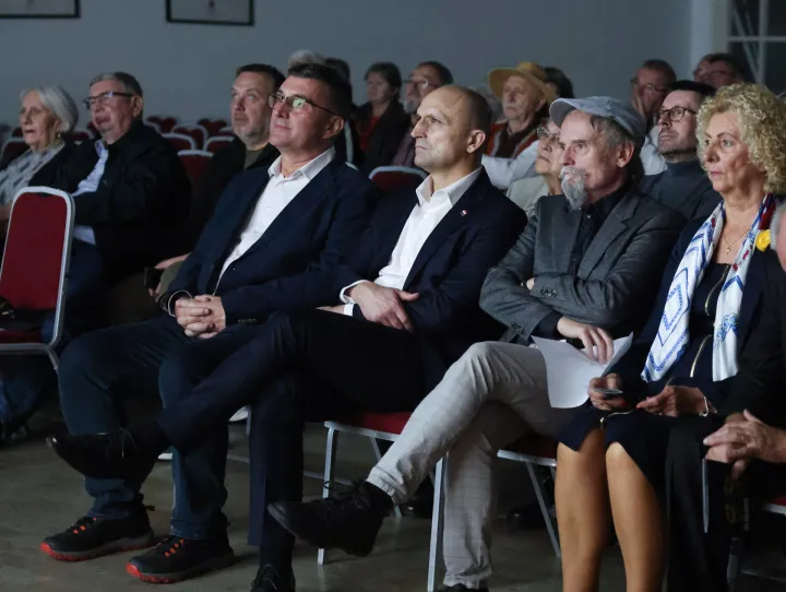 Herojima slava - priča o borbi, stradanju i otporu ukrajinskog naroda