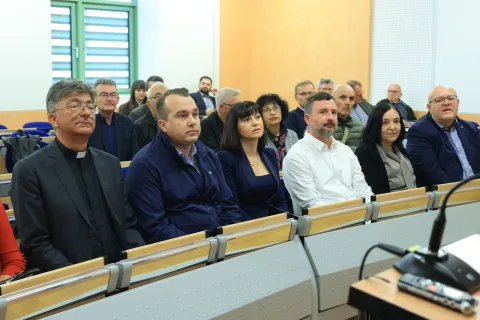 Trami&scaron;ak, Astalo&scaron;, listopad 2026.