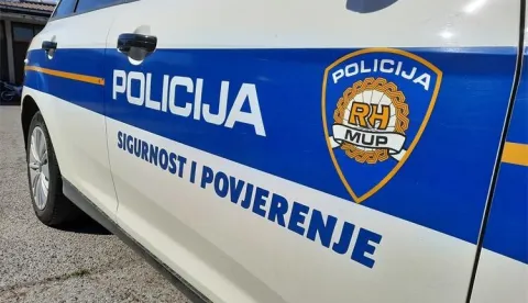 Ilustracija za crnu, policijski automobil
