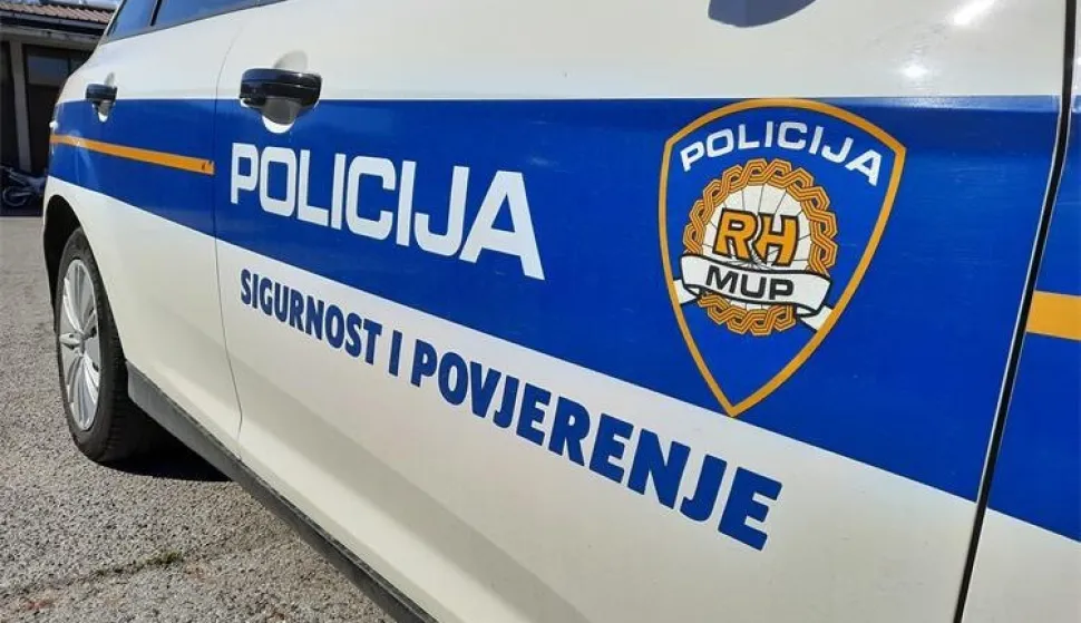 Ilustracija za crnu, policijski automobil