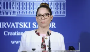 Zagreb, 11.07.2025 - Pučka pravobraniteljica Tena &Scaron;imonović Einwalter komentirala je odluke saborskog Odbora za obranu na kojem je raspravljano o uvođenju obaveznog vojnog osposobljavanja.foto HINA/ Damir SENČAR/ ds