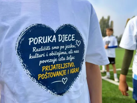 Preko nogometa poslali poruku: Reci NE rasizmu