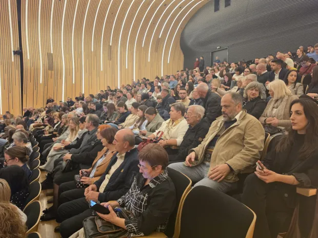 Koncertom osječkog Vokalnog ansambla Brevis pod dirigentskom palicom Antoanete Radočaj-Jerković u petak je u Kulturnom centru Osijek svečano otvorena 63. Glazbena tribina Hrvatskog dru&scaron;tva skladatelja