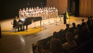 Koncertom osječkog Vokalnog ansambla Brevis pod dirigentskom palicom Antoanete Radočaj-Jerković u petak je u Kulturnom centru Osijek svečano otvorena 63. Glazbena tribina Hrvatskog dru&scaron;tva skladatelja