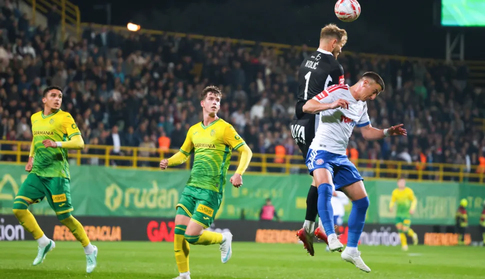 Pula, 26.10.2026.- Utakmica 11. kola HNL-a Istra 1961 - Hajduk na stadionu Aldo Drosina. foto HINA/ Ante GUDELJ/ ua