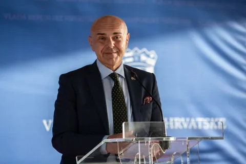 Zagreb, 26.10.2026.- Izjave nakon Sjednice Gospodarsko-socijalnog vijeća (GSV).Na fotografiji Alen Ružić.foto HINA/ Luka &Scaron;ANGULIN/ l&scaron;
