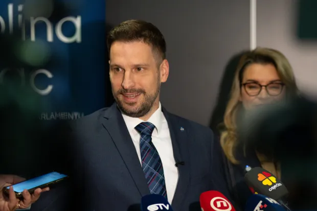 Osijek, 27. 10. 2026., Panel o priu&scaron;tivom stanovanju mladih Ivan Radić; panel; priu&scaron;tivo stanovanje; mjere; mladi; stanovanje; stambeno pitanje