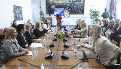 Zagreb, 28,10.2026.- Hrvatski sabor, okrugli stol u organizaciji potpredsjednice Sabora Sabine Glasovac na temu "Djeca pod pritiskom: Posljedice imperativa uspjeha na mentalno zdravlje mladih".foto HINA/ Admir BULJUBA&Scaron;IĆ/ abu