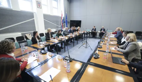 Zagreb, 28,10.2026.- Hrvatski sabor, Okrugli stol u organizaciji zastupnika Bože Petrova na temu "Nacionalni program razvoja palijativne skrbi &ndash; vrijeme je za stvarnu promjenu".foto HINA/ Admir BULJUBA&Scaron;IĆ/ abu