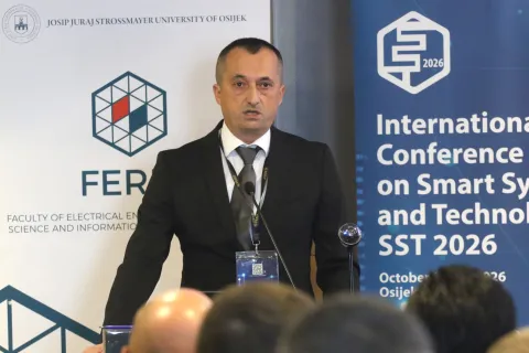 Osijek, 28. 10. 2026, Hotel Osijek, 7. međunarodna IEEE, konferencija" Smart Systems and Technologies" - SST 2026. FERIT Osijek. Tomislav Matić, dekan FERIT-a.snimio GOJKO MITIĆ