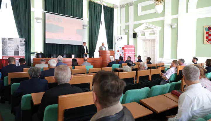 Osijek, 28. 10. 2026., Županijska komora Osijek, HGK, RE-AGRO, RE-AGRO konferencija, konferencija o održivoj poljoprivredi SNIMIO BRUNO JOBST