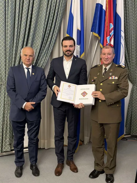Predstavljanje monografije 5. gardijske brigade Hrvatske vojske "Sokolovi"